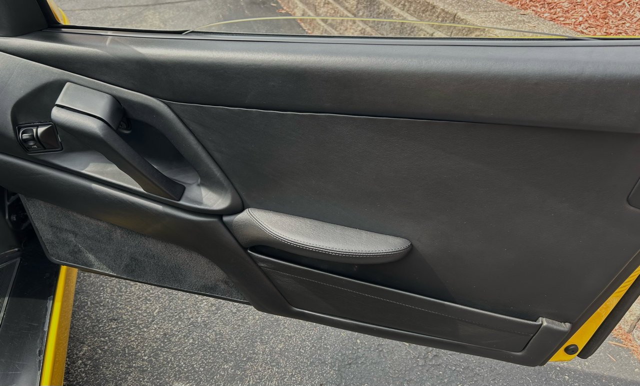 Used 1999 Ferrari F355 Spider image 28