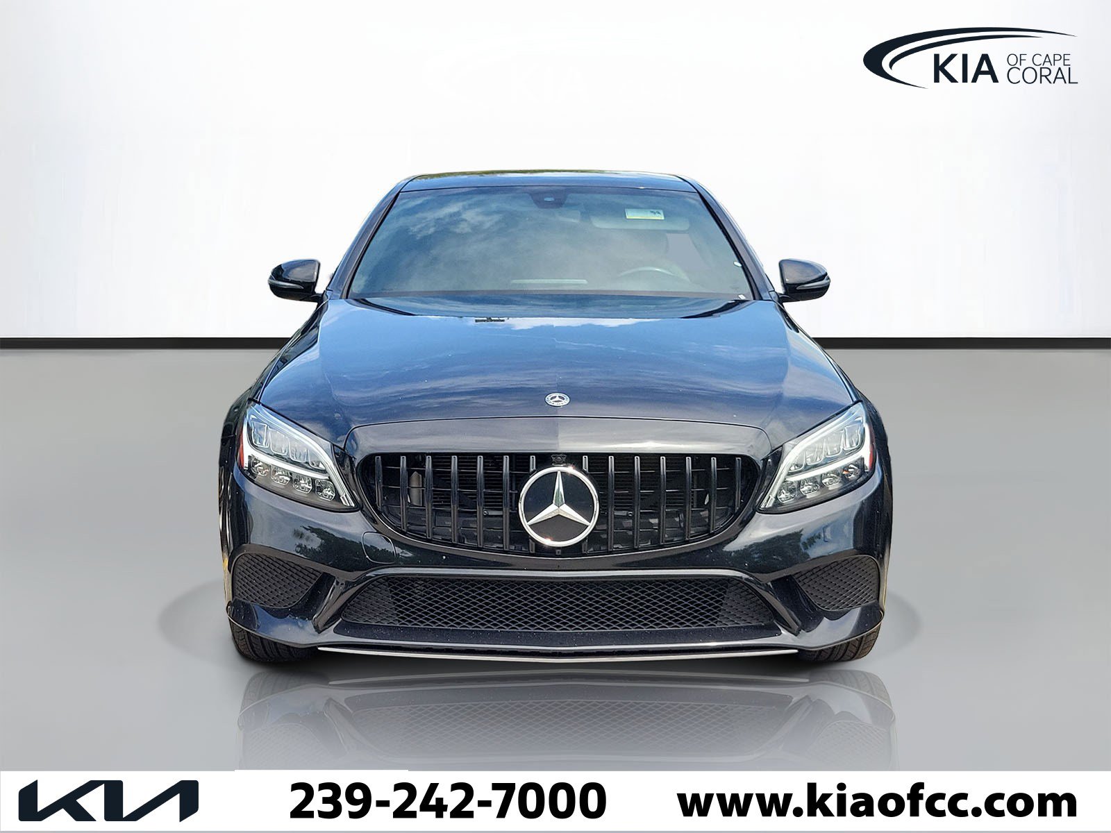 Used 2021 Mercedes-Benz C 300 4MATIC Sedan image 2