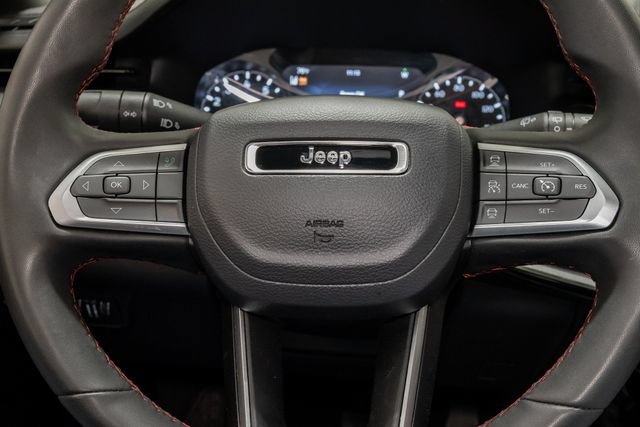 Used 2023 Jeep Compass Trailhawk AWD/4WD image 12