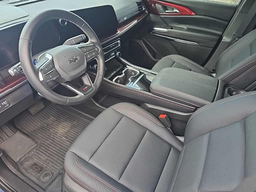 Used 2026 Chevrolet Traverse Z71 w/ Driver Confidence Package AWD/4WD image 13