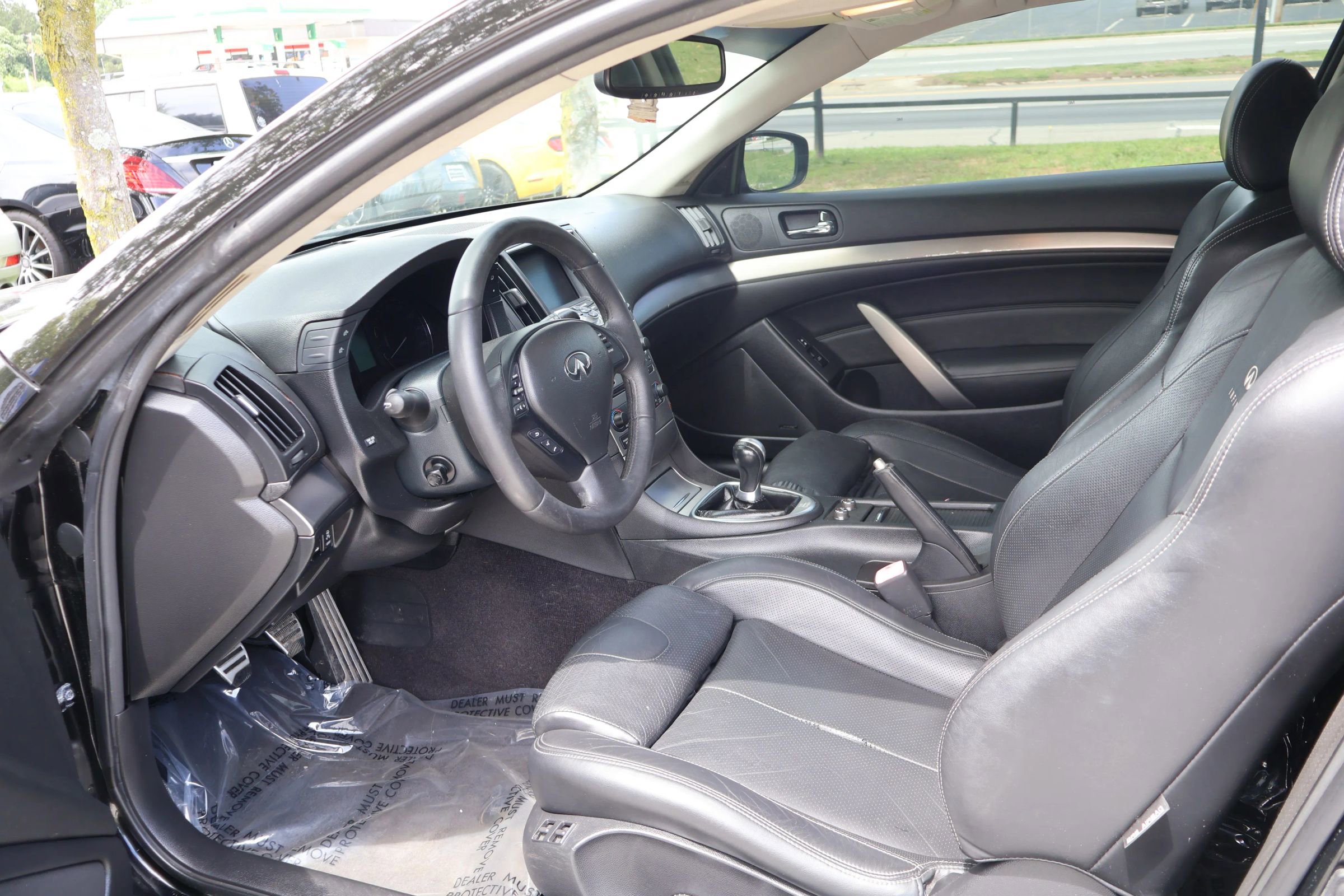 Used 2010 INFINITI G37 Sport w/ Navigation Pkg image 15