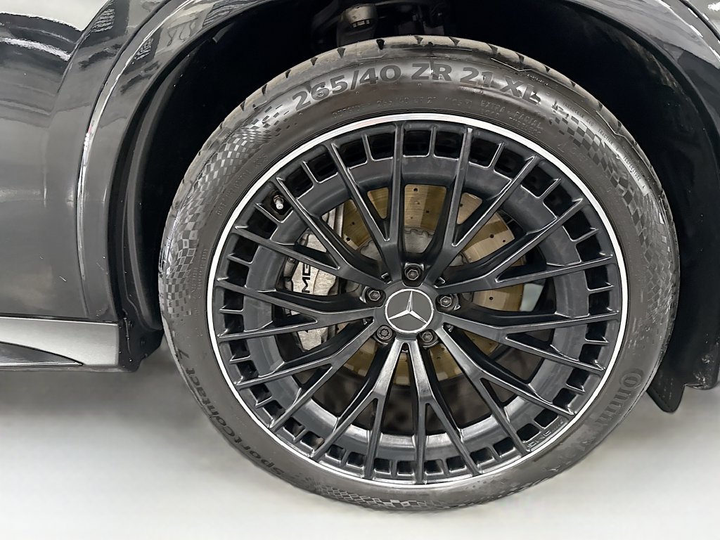 Used 2025 Mercedes-Benz GLC 43 AMG 4MATIC image 31