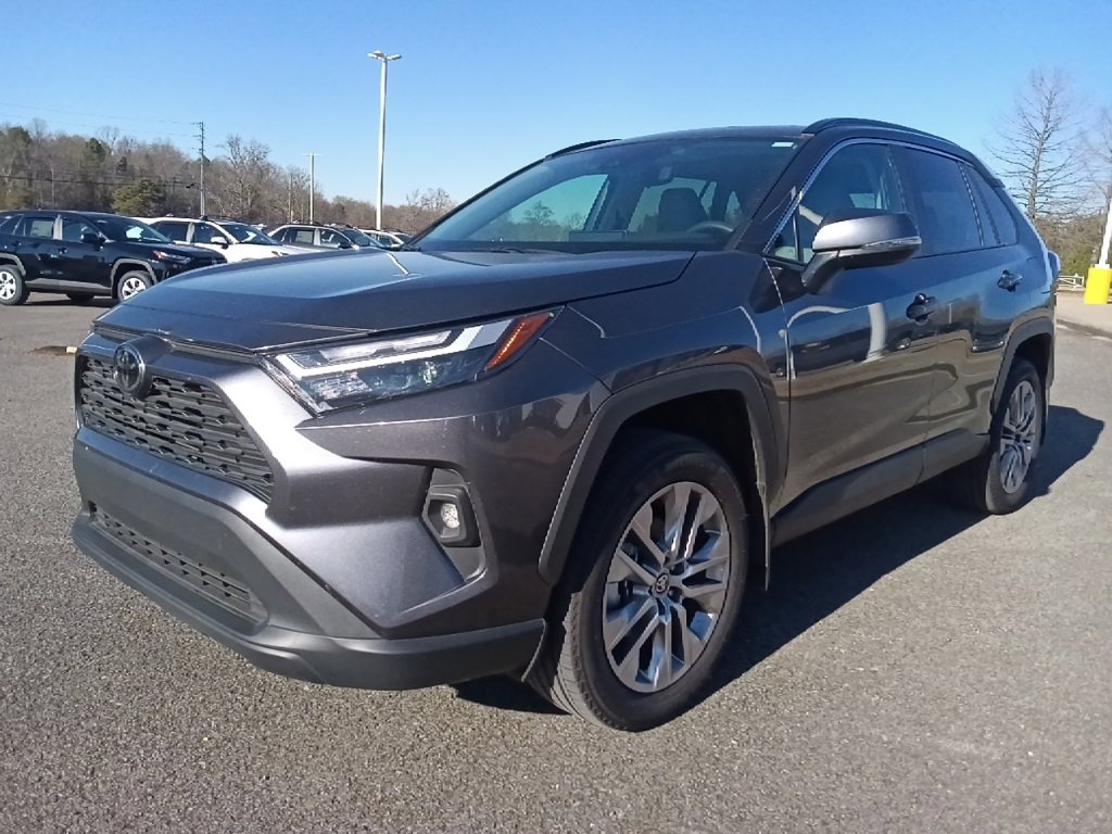 Used 2024 Toyota RAV4 XLE Premium image 7