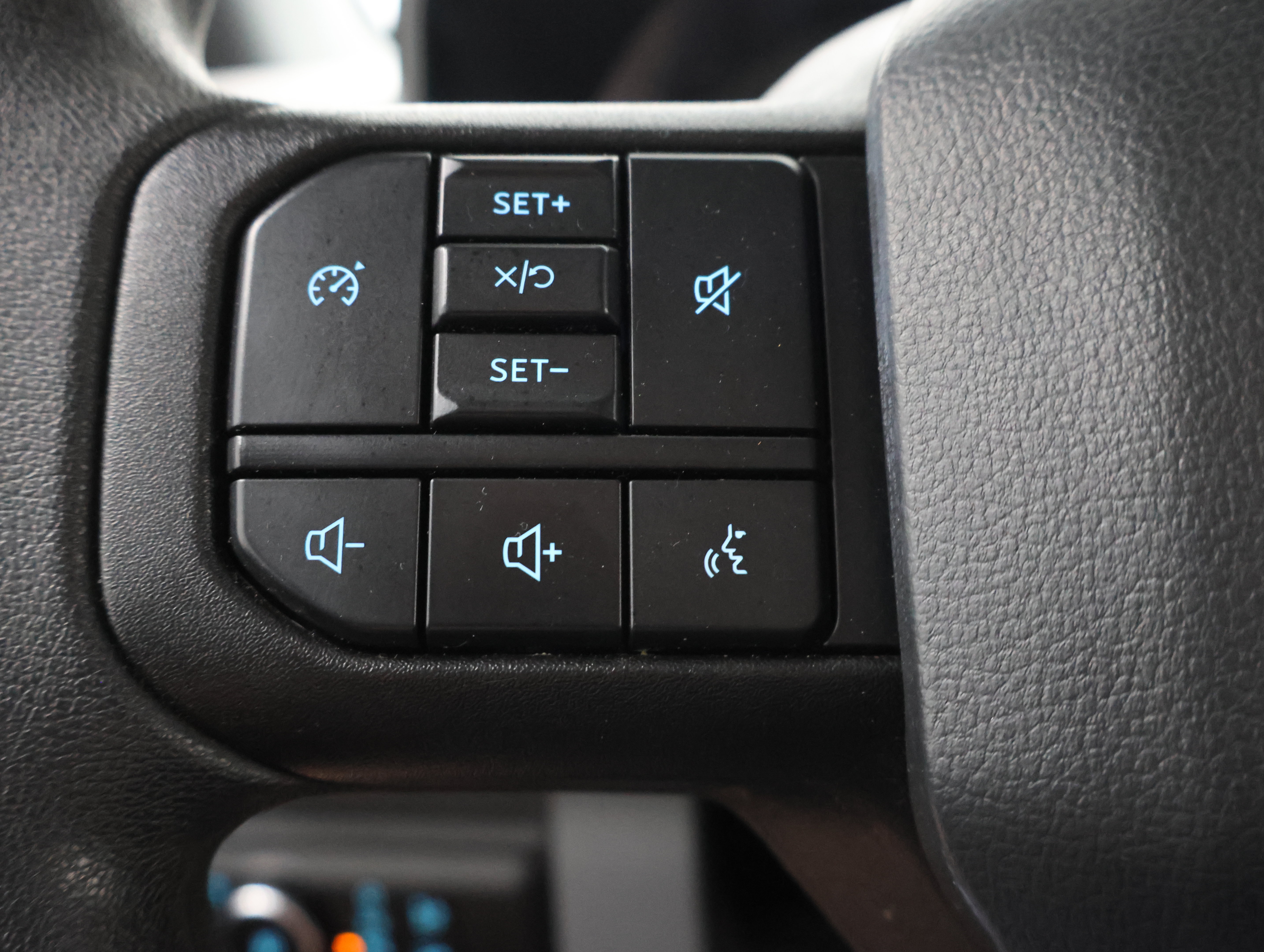 Used 2024 Ford F250 XL w/ STX Appearance Package AWD/4WD image 15