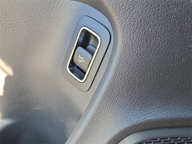 Used 2025 Mercedes-Benz CLA 250 4MATIC image 24