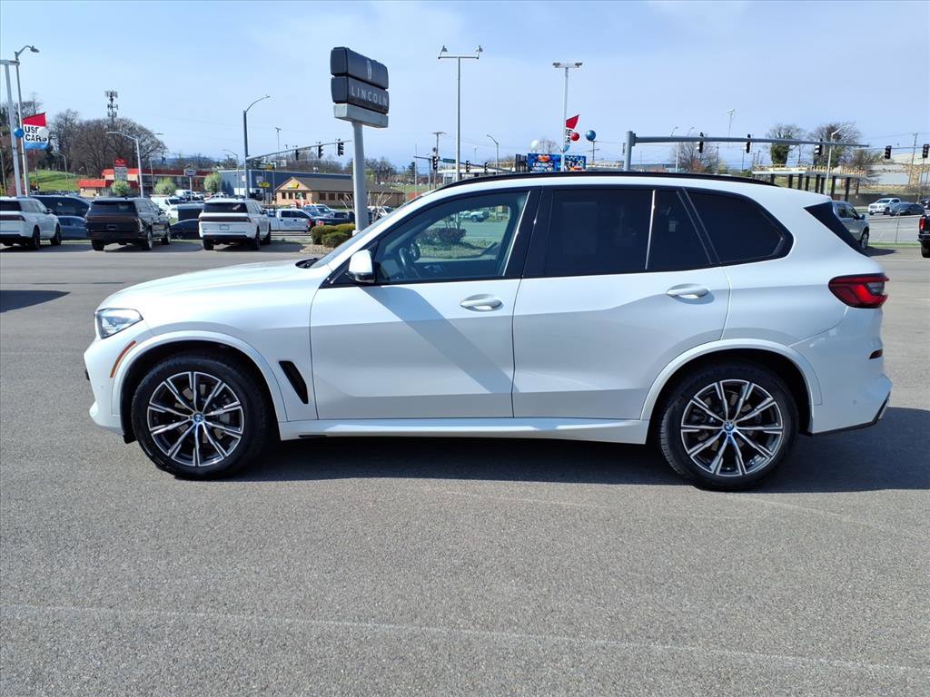 Used 2019 BMW X5 xDrive40i w/ M Sport Package image 2