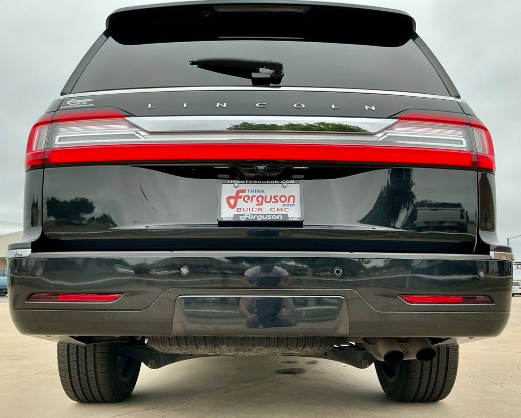 Used 2020 Lincoln Navigator Reserve w/ Equipment Group 208A Reserve AWD/4WD image 16