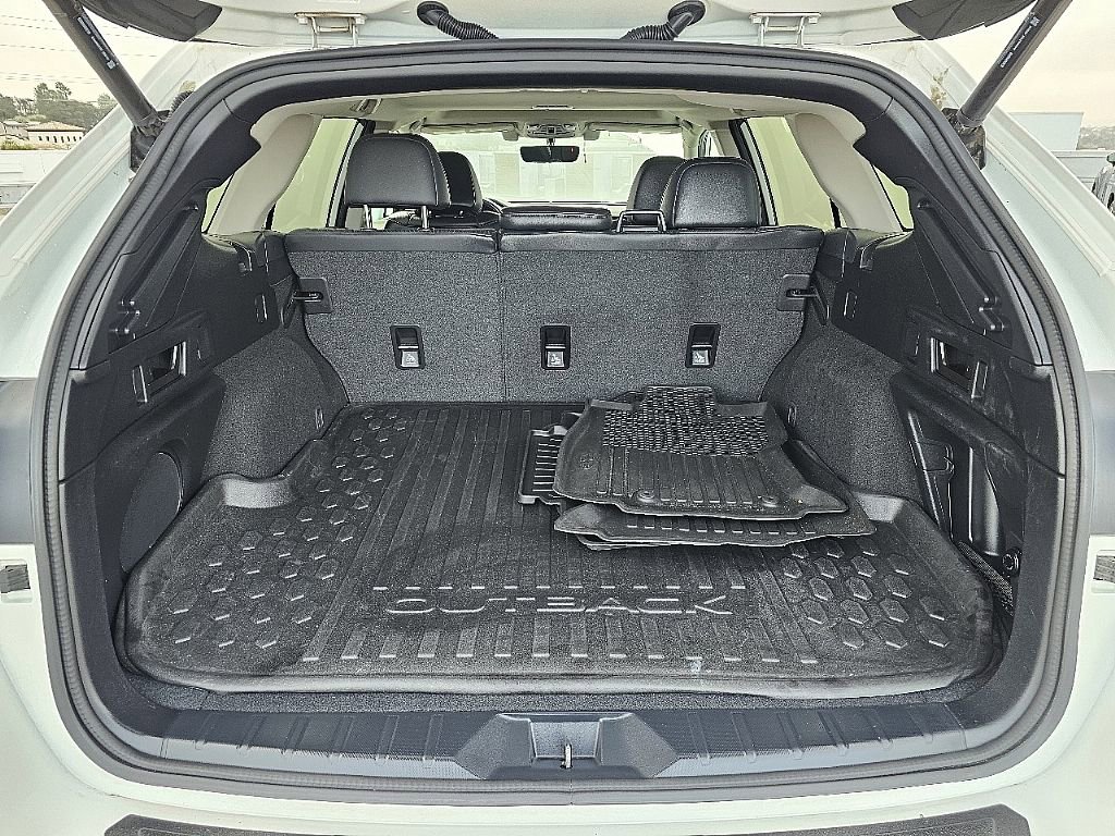 Used 2022 Subaru Outback Limited image 12