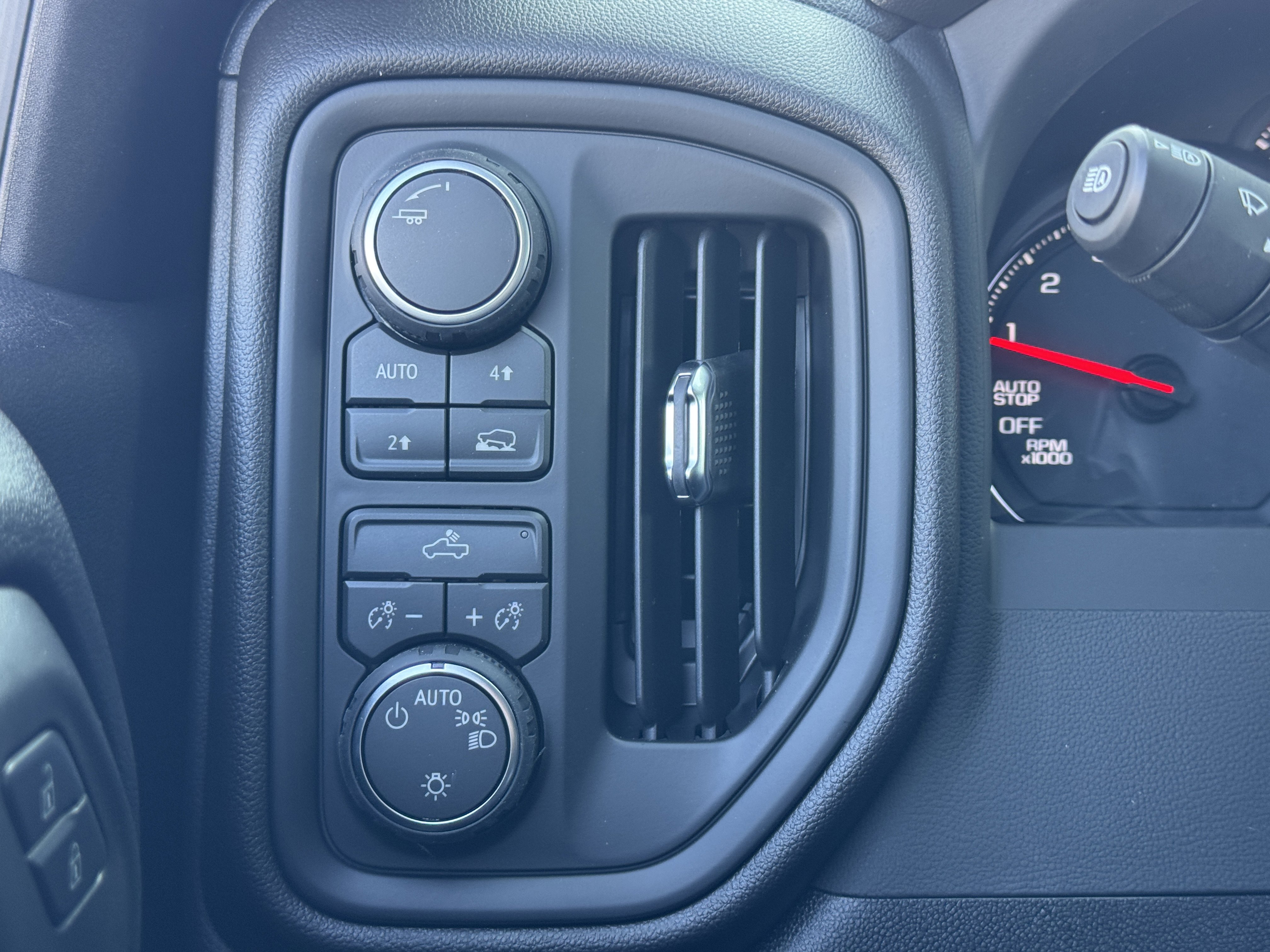 New 2026 Chevrolet Silverado 1500 Custom w/ Turbomax Blackout Package image 30