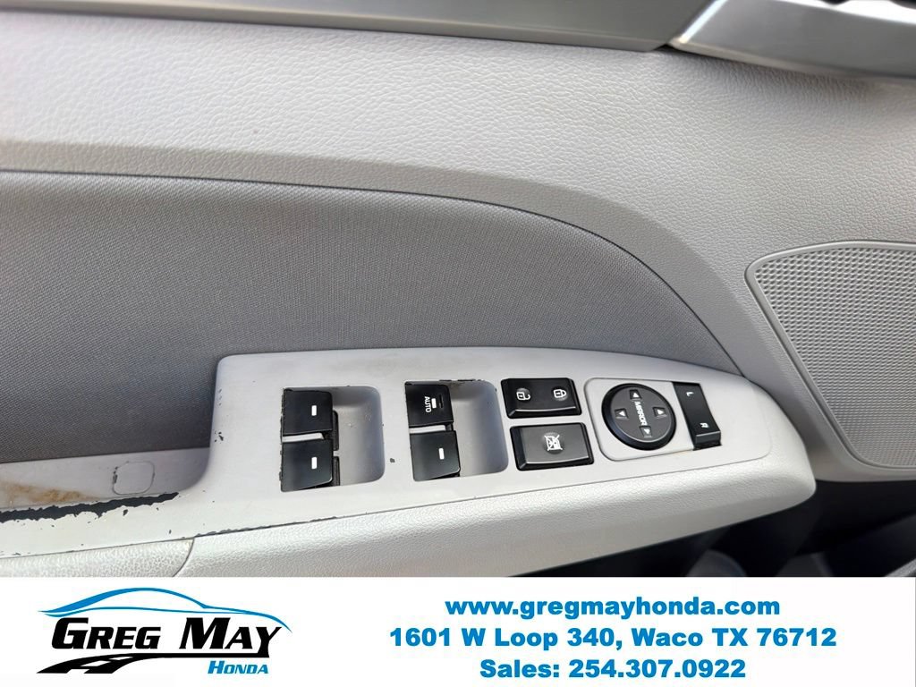 Used 2020 Hyundai Elantra Value Edition FWD image 11