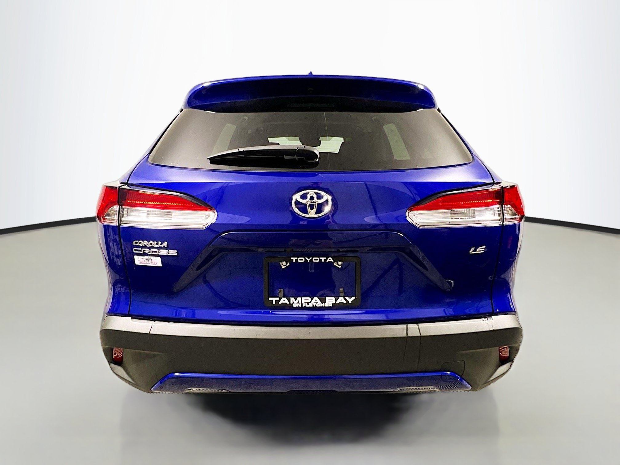 Used 2024 Toyota Corolla Cross LE FWD image 6