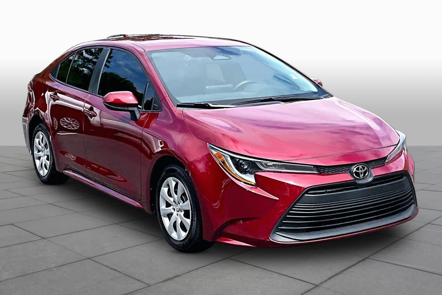 Certified 2023 Toyota Corolla LE FWD image 3