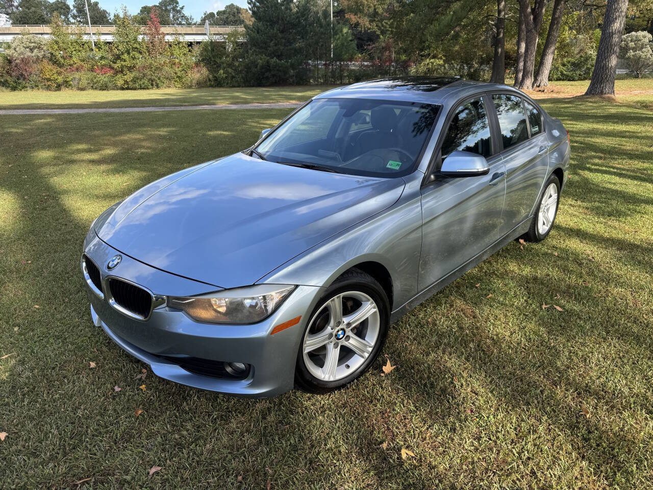 Used 2014 BMW 320i xDrive Sedan image 5