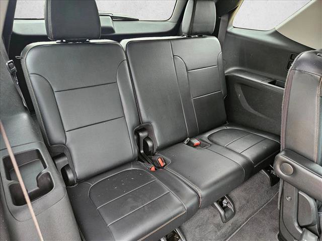 Used 2018 Chevrolet Traverse Premier w/ Driver Confidence II Package image 21