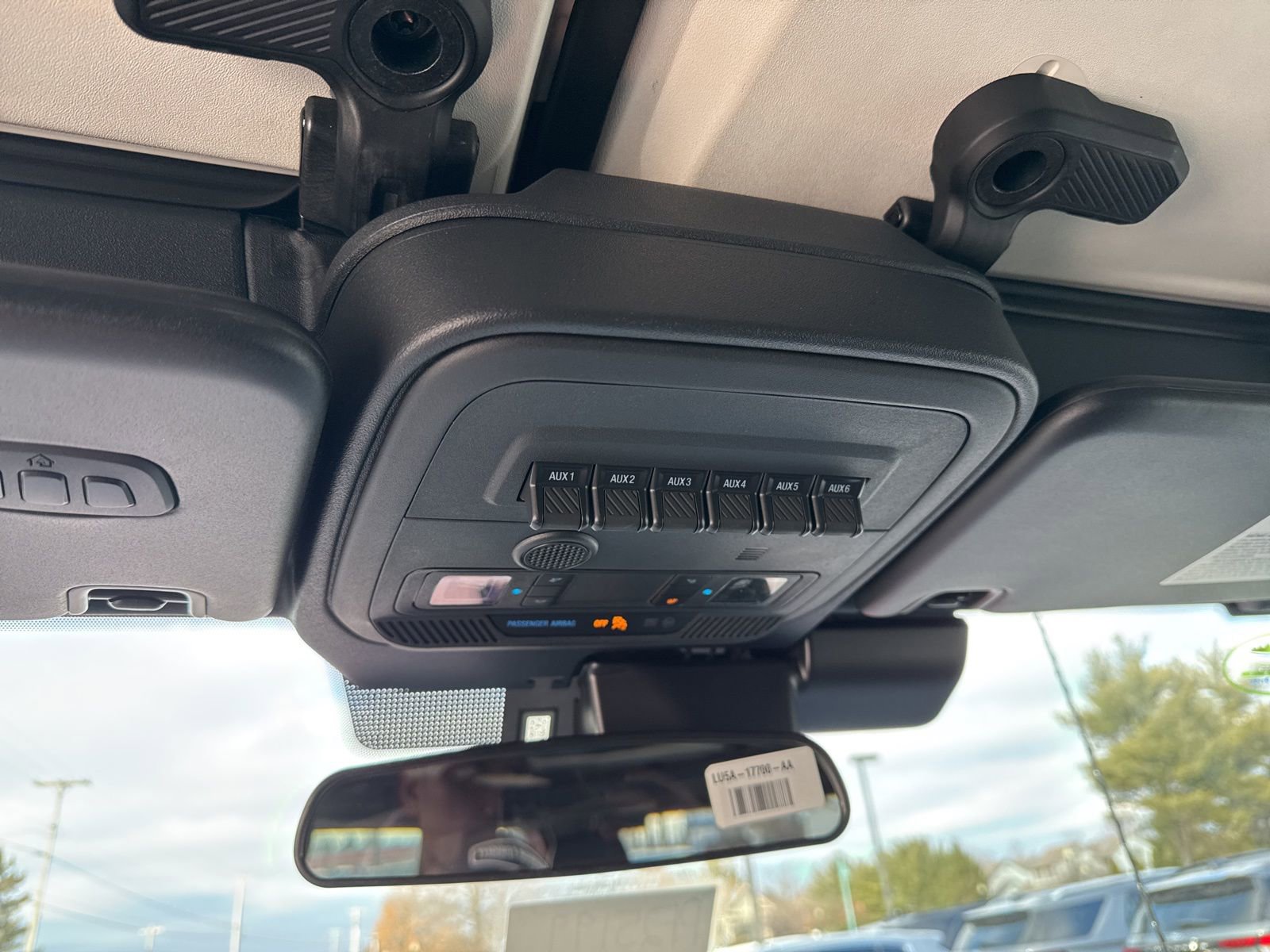 New 2025 Ford Bronco Badlands image 27