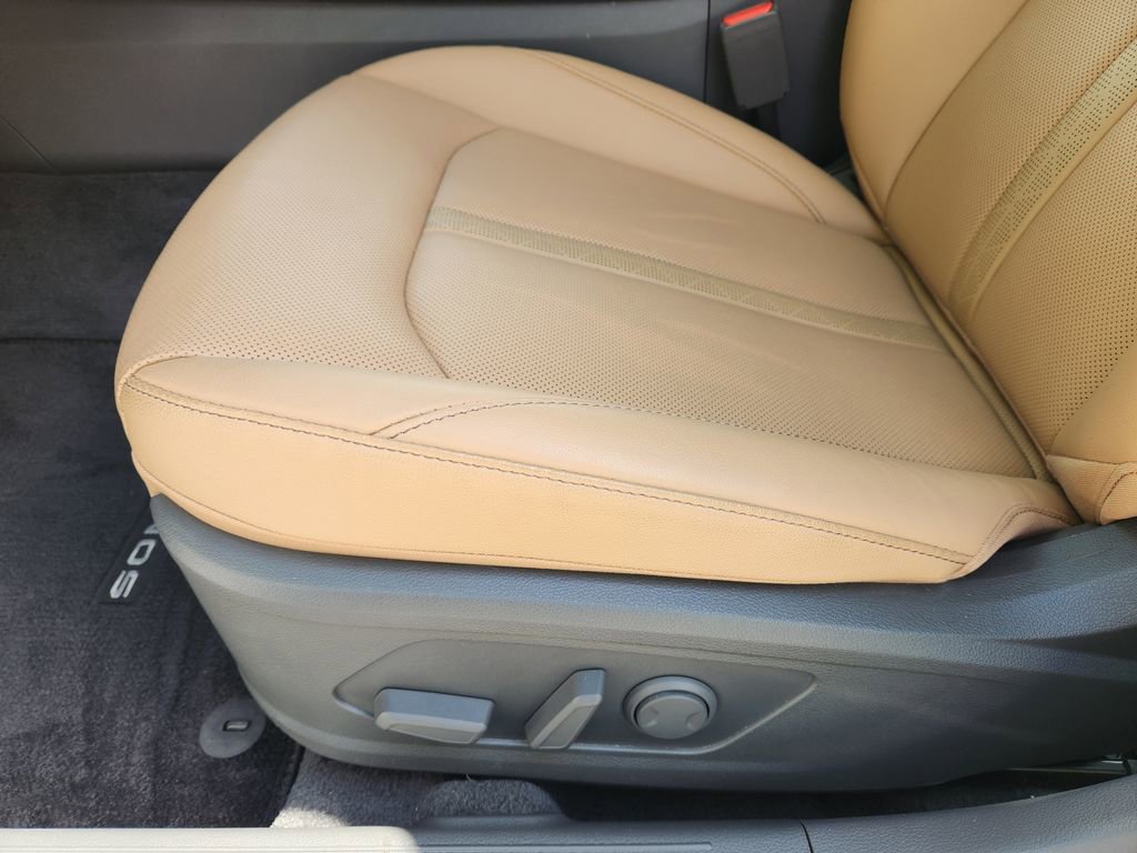 Certified 2025 Hyundai Sonata Limited FWD image 19