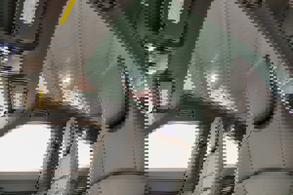 Used 2022 Porsche Taycan 4S image 5