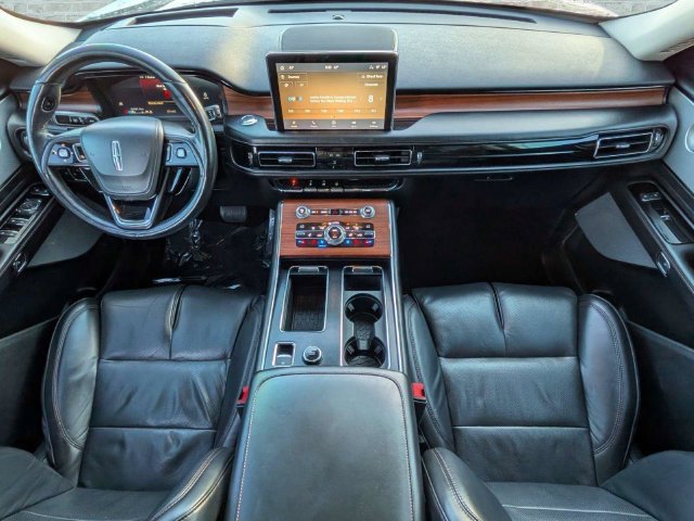 Used 2020 Lincoln Aviator Reserve w/ Equipment Group 202A AWD/4WD image 16