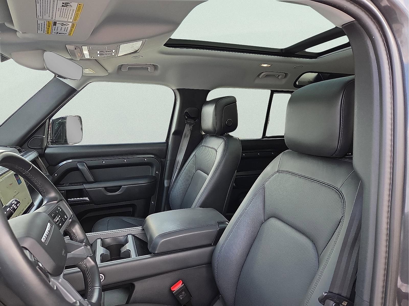 Used 2025 Land Rover Defender 110 S AWD/4WD image 12