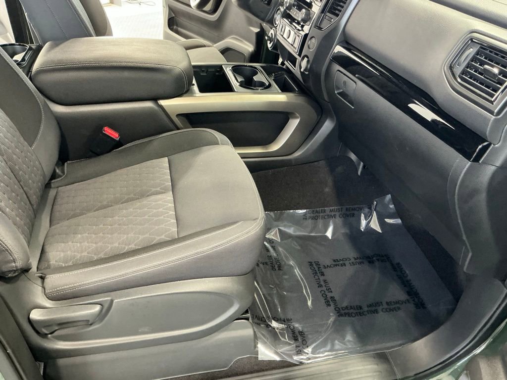 Used 2024 Nissan Titan SV w/ SV Bronze Edition Package image 24