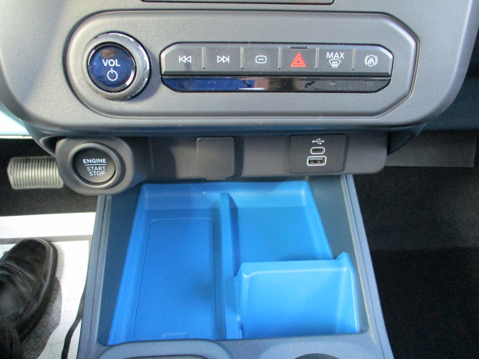 New 2025 Ford Maverick XLT w/ XLT Luxury Package image 15