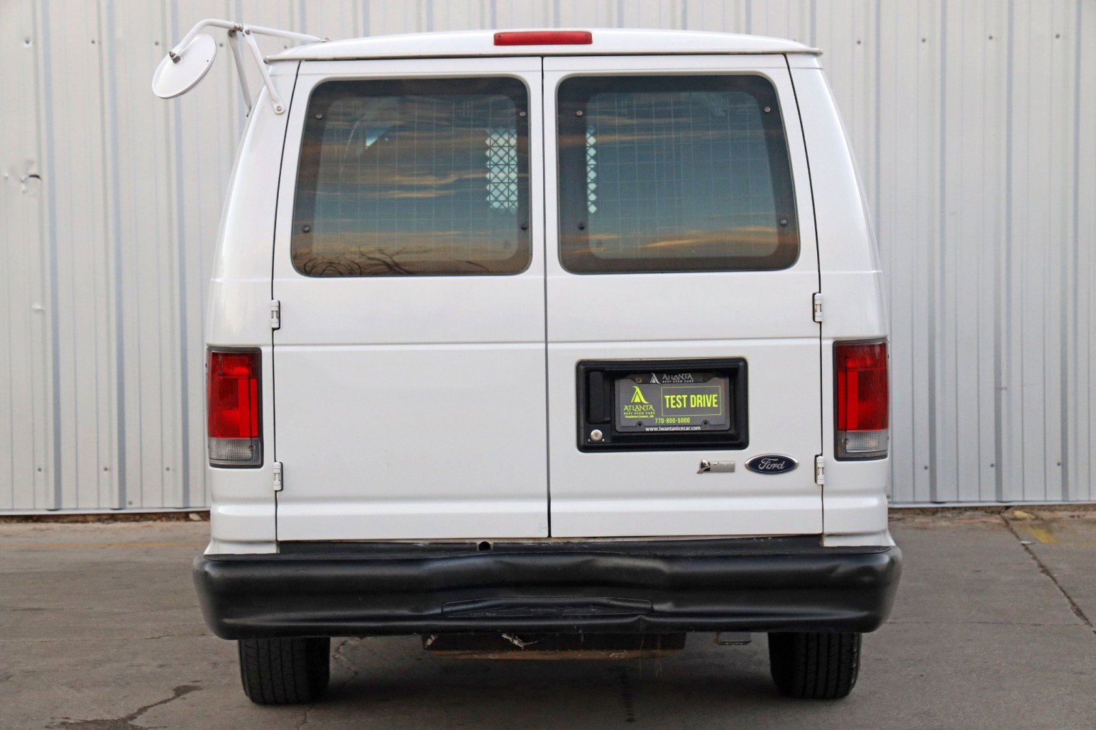 Used 2010 Ford E-350 and Econoline 350 Extended Super Duty image 25