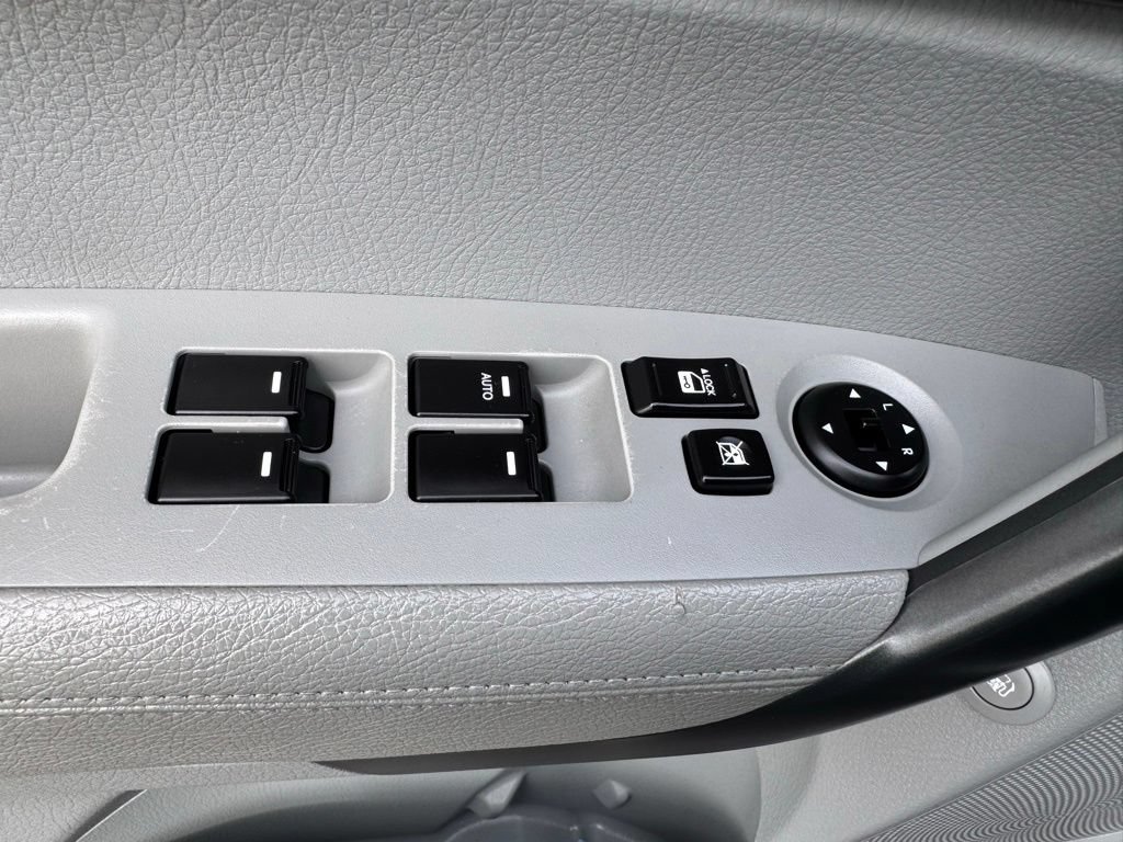 Used 2011 Kia Sorento LX AWD/4WD image 19