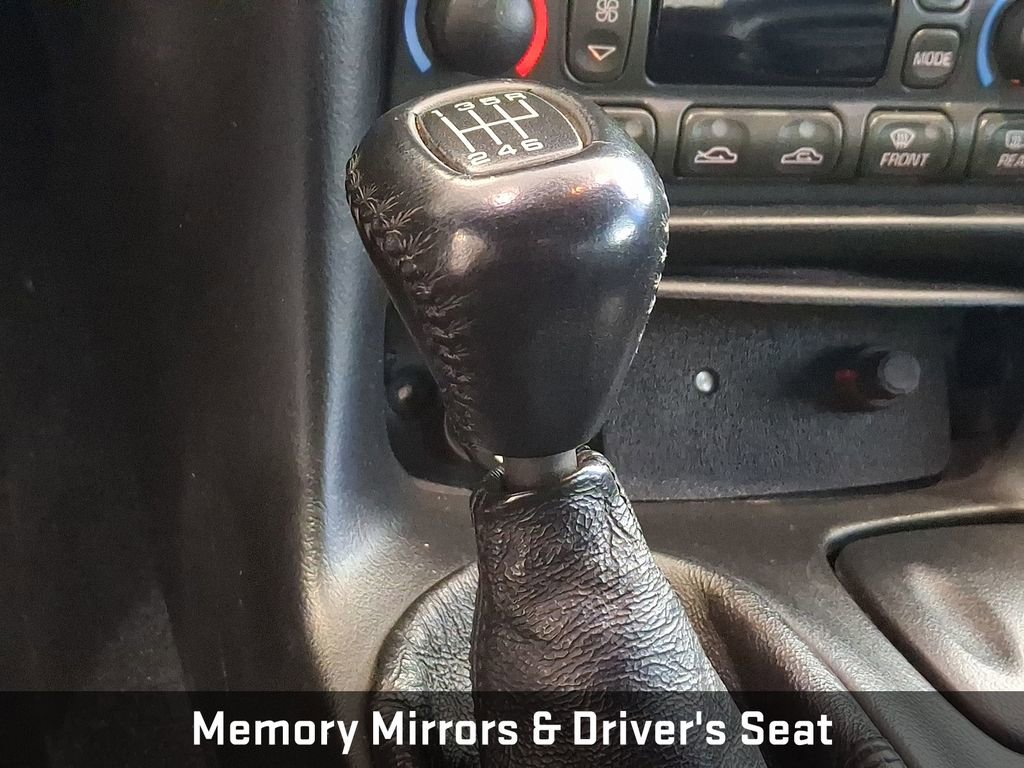 Used 1999 Chevrolet Corvette Convertible w/ Memory Pkg image 13