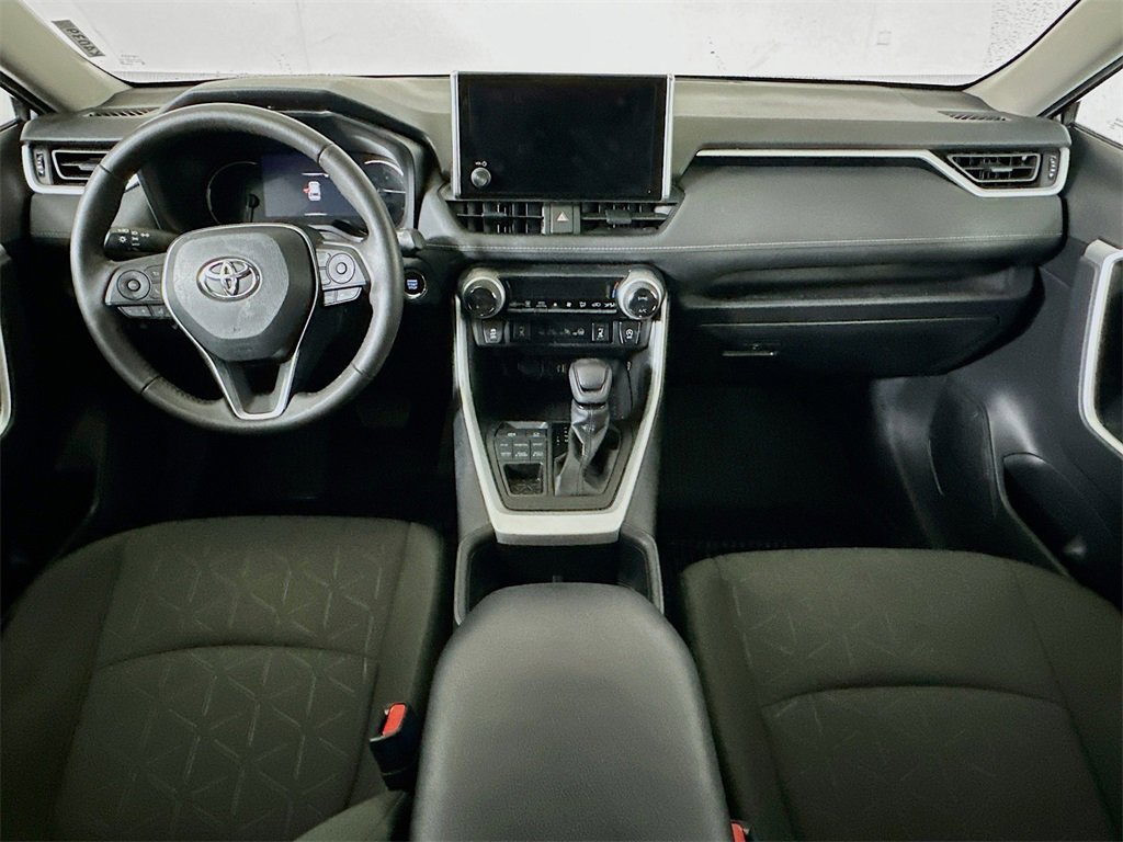 Used 2023 Toyota RAV4 XLE image 16