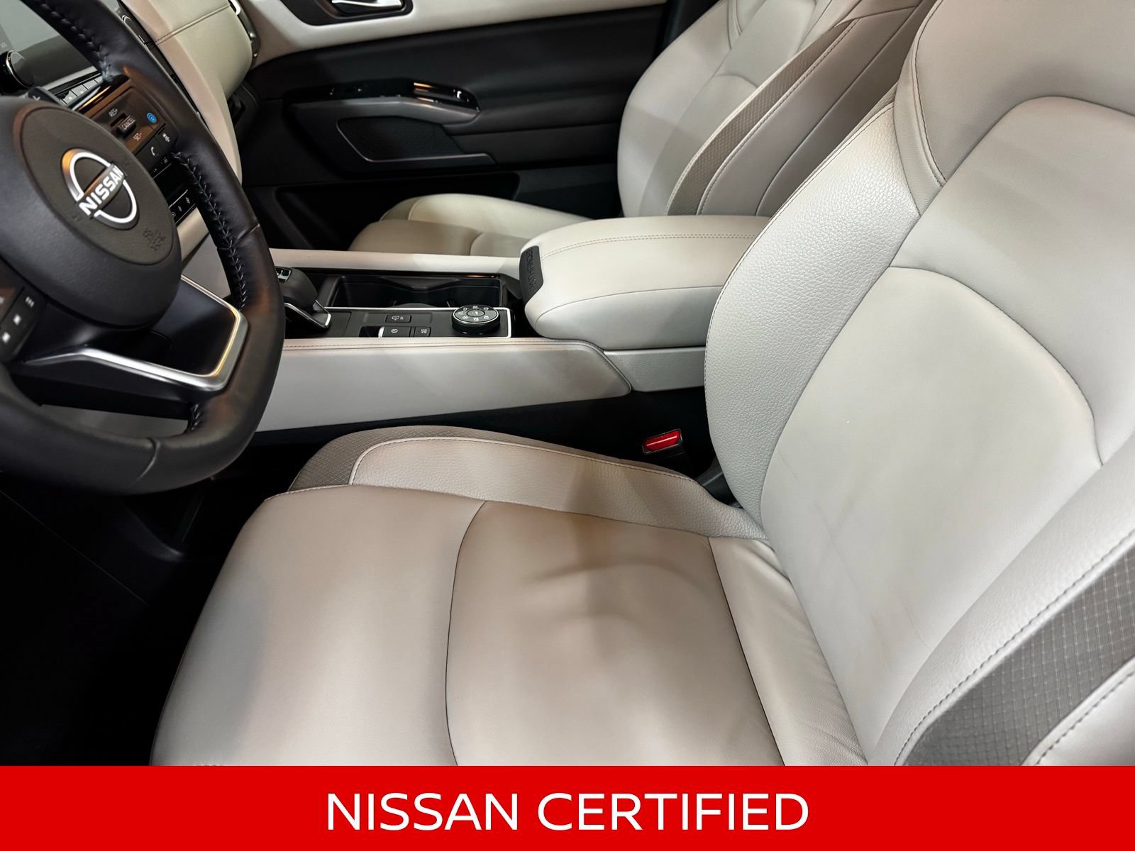 Certified 2025 Nissan Pathfinder SL AWD/4WD image 13