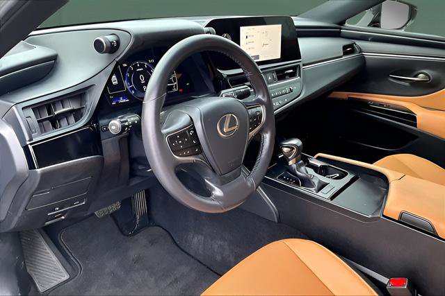 Used 2023 Lexus ES 350 w/ Accessory Package (Z2) image 11