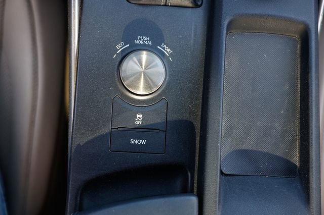 Used 2017 Lexus IS 200t F Sport image 45