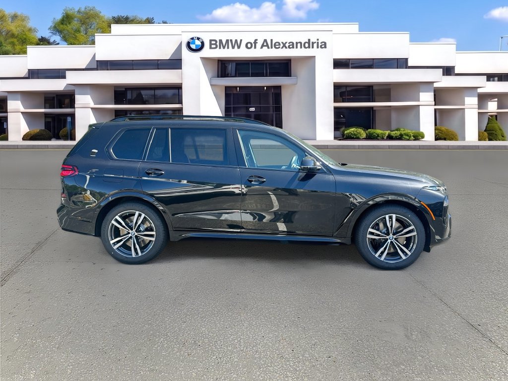 New 2027 BMW X7 M60i AWD/4WD image 4