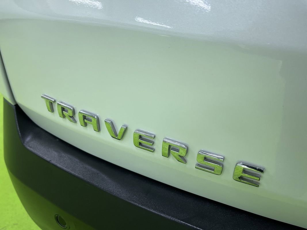 Used 2018 Chevrolet Traverse LT w/ LPO, Black Accent Package image 12