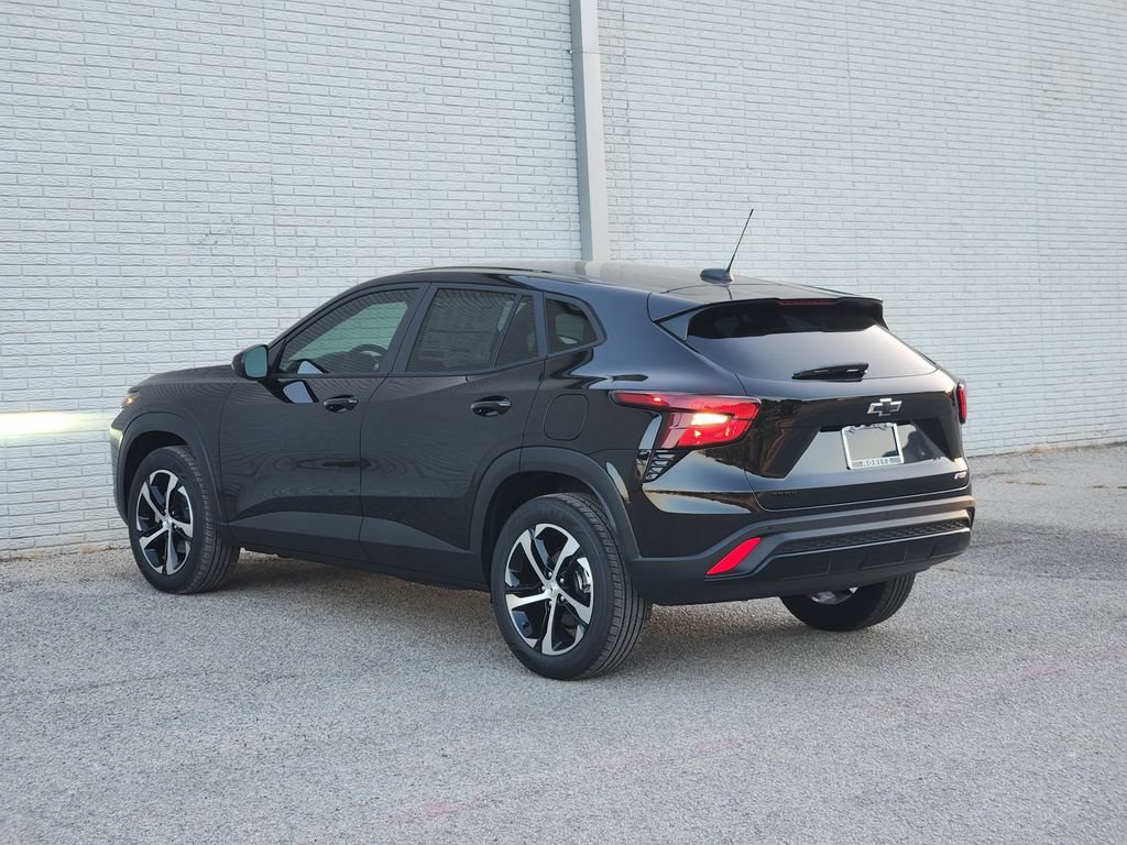 New 2026 Chevrolet Trax RS w/ Driver Confidence Package FWD image 3