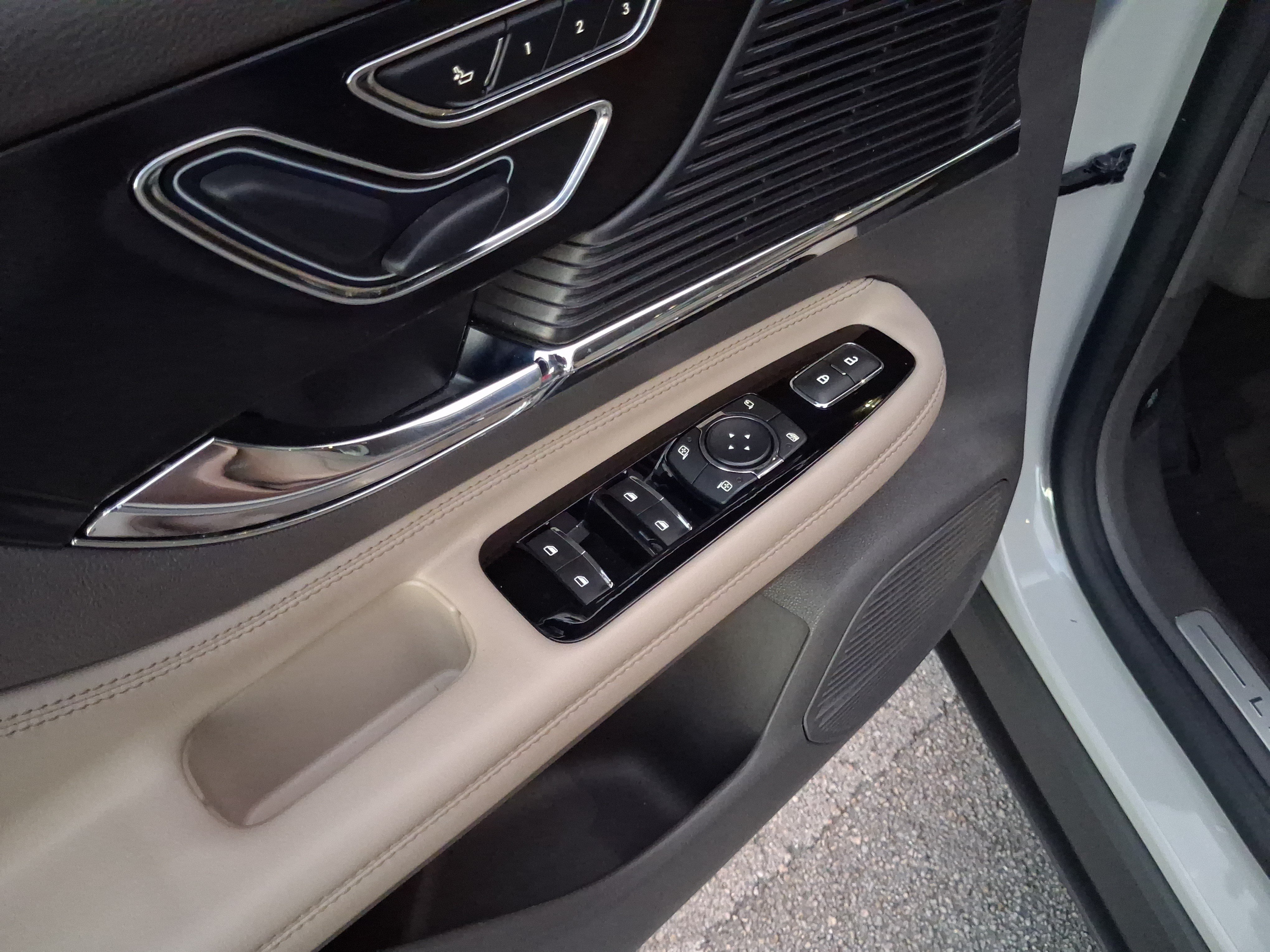 Used 2022 Lincoln Corsair FWD image 14
