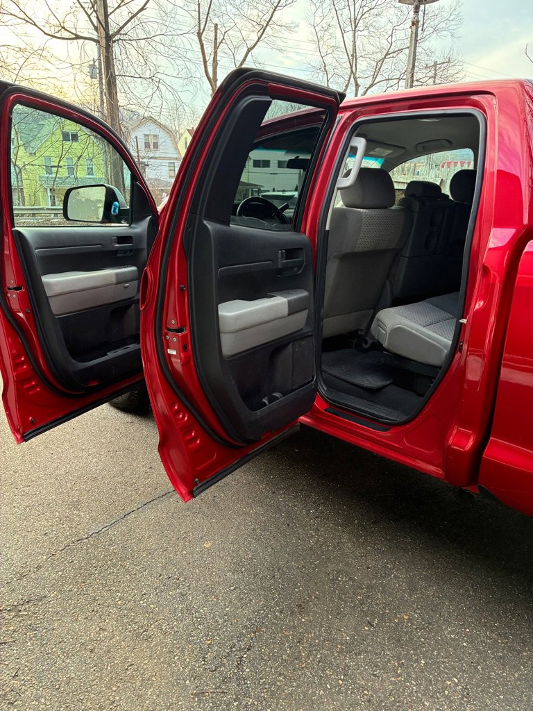 Used 2012 Toyota Tundra 4x4 Double Cab w/ Tow Pkg image 5