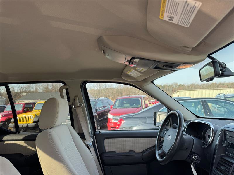 Used 2008 Ford Explorer Sport Trac XLT image 10