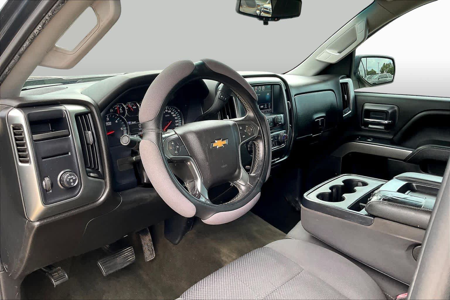Used 2018 Chevrolet Silverado 1500 LT w/ Texas Edition RWD image 17