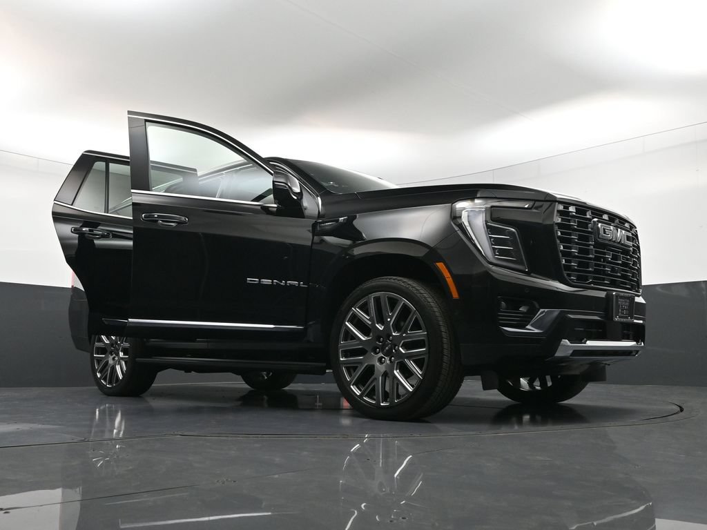 Used 2026 GMC Yukon Denali Ultimate w/ LPO, Floor Liner Package AWD/4WD image 43
