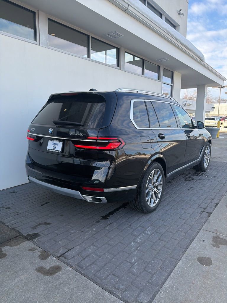 New 2026 BMW X7 xDrive40i w/ Premium Package image 5