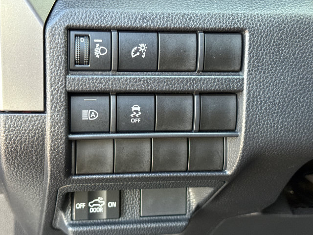 Used 2025 Toyota Tacoma SR5 AWD/4WD image 21