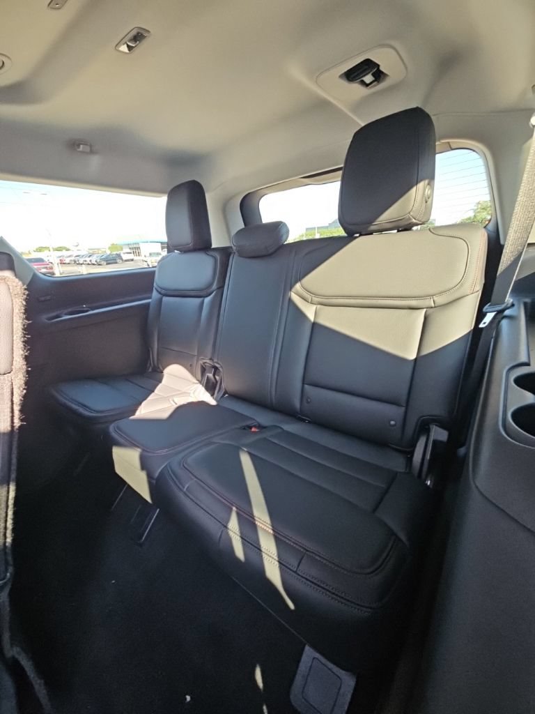 Used 2026 Ford Expedition Max Active RWD image 26