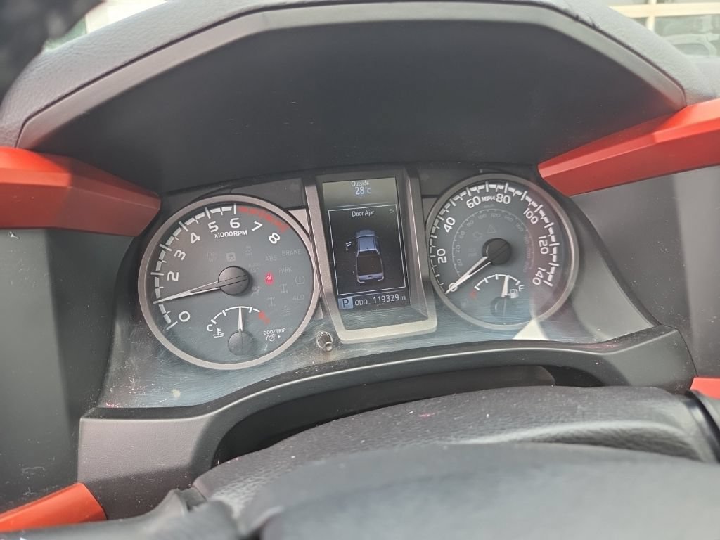 Used 2016 Toyota Tacoma TRD Sport AWD/4WD image 20
