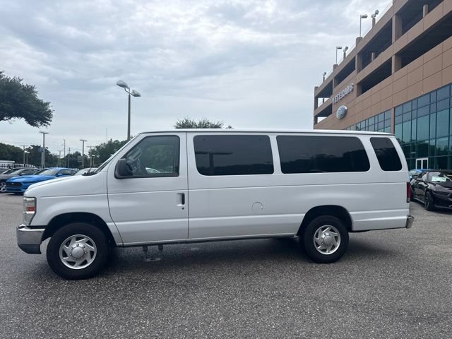 Used 2014 Ford E-350 and Econoline 350 XLT RWD image 2