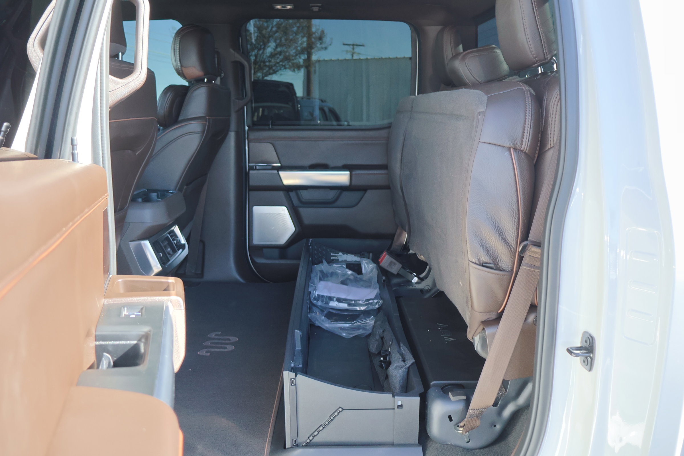 Certified 2024 Ford F350 King Ranch w/ Chrome Package image 32