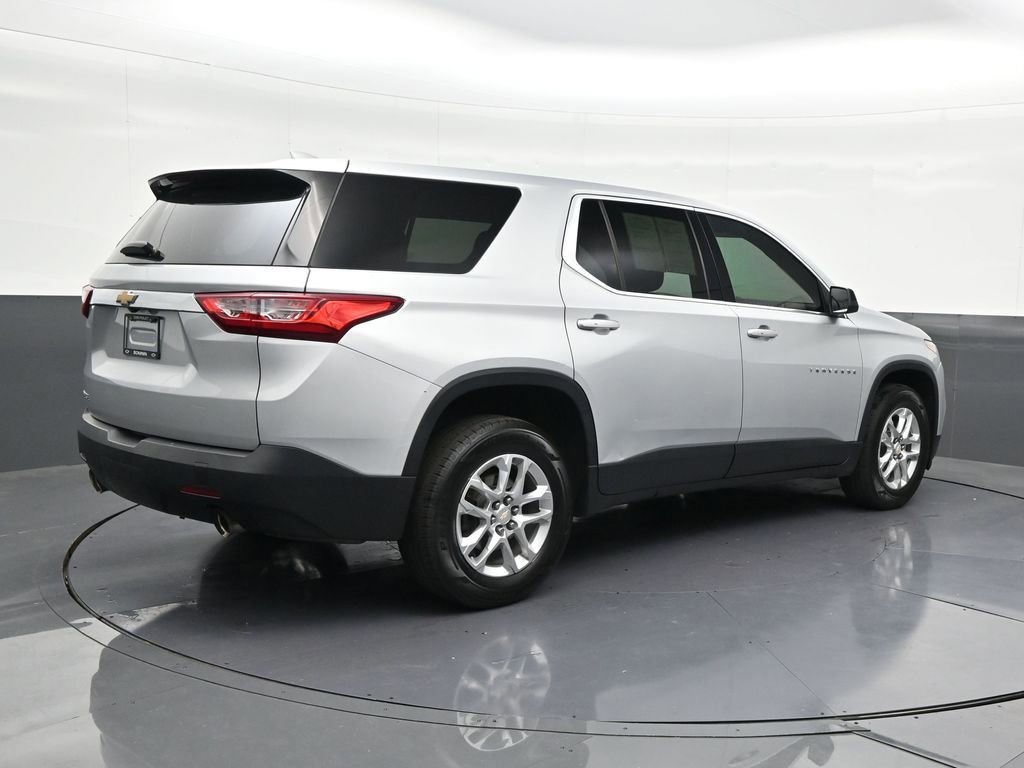 Used 2021 Chevrolet Traverse LS FWD image 5