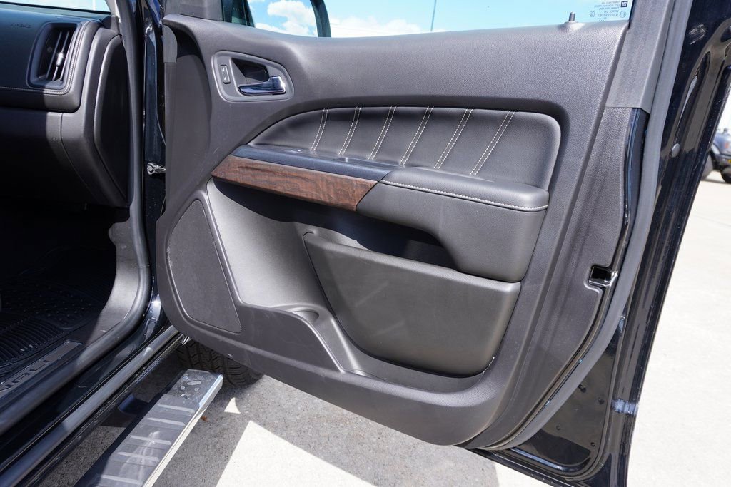 Used 2021 GMC Canyon Denali image 25