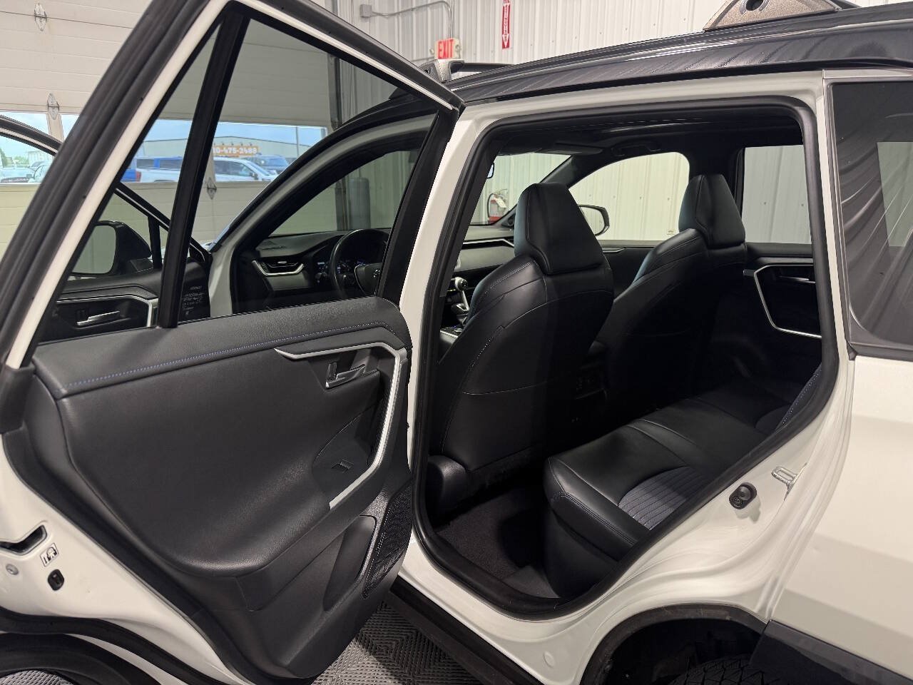 Used 2020 Toyota RAV4 XSE AWD/4WD image 12