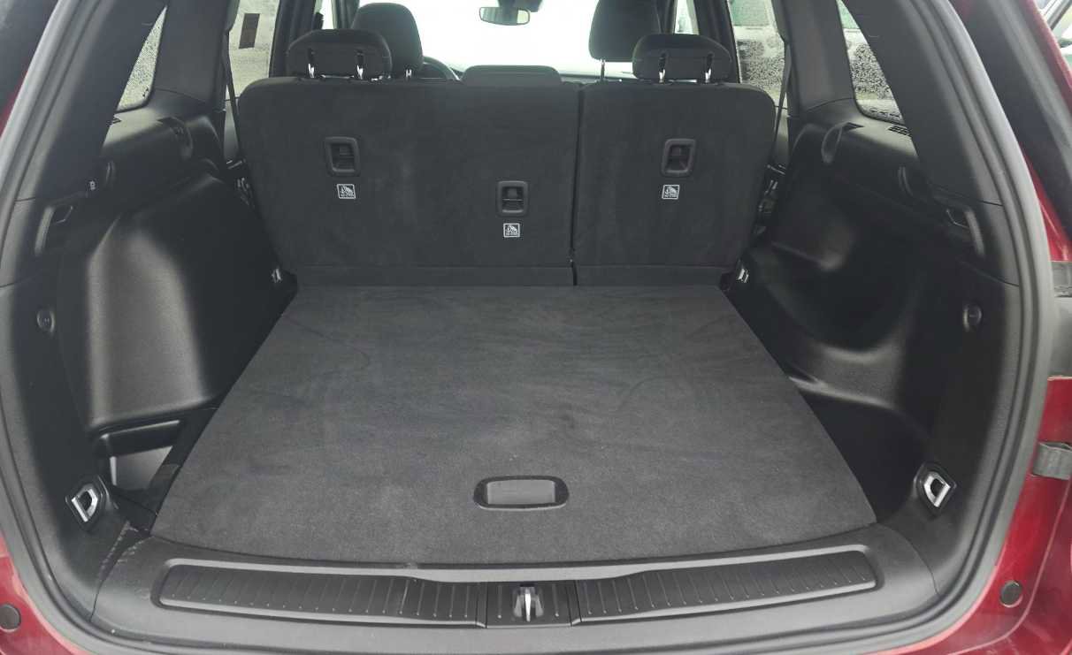 Used 2024 Jeep Grand Cherokee Laredo image 15